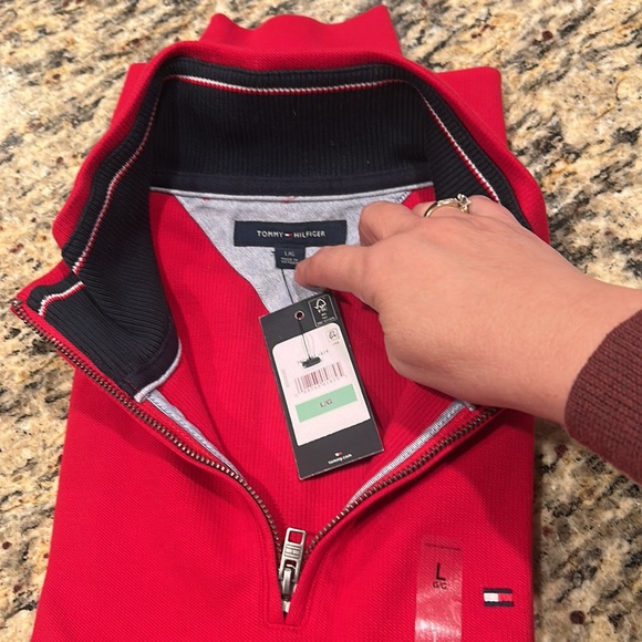 Tommy Hilfiger 1/4 zip sweater - Picture 2 of 3